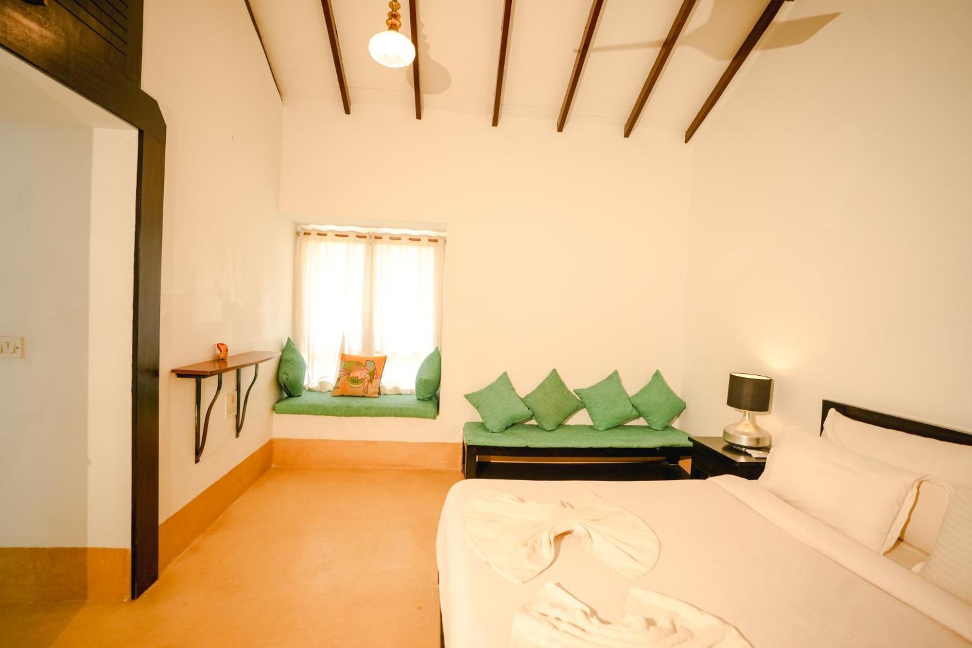 Villa M - Solitude 2 Candolim Goa 3Bhk, Pool Facing, Near Beach, Free Breakfast, Free Wifi And Prime Location Zewnętrze zdjęcie