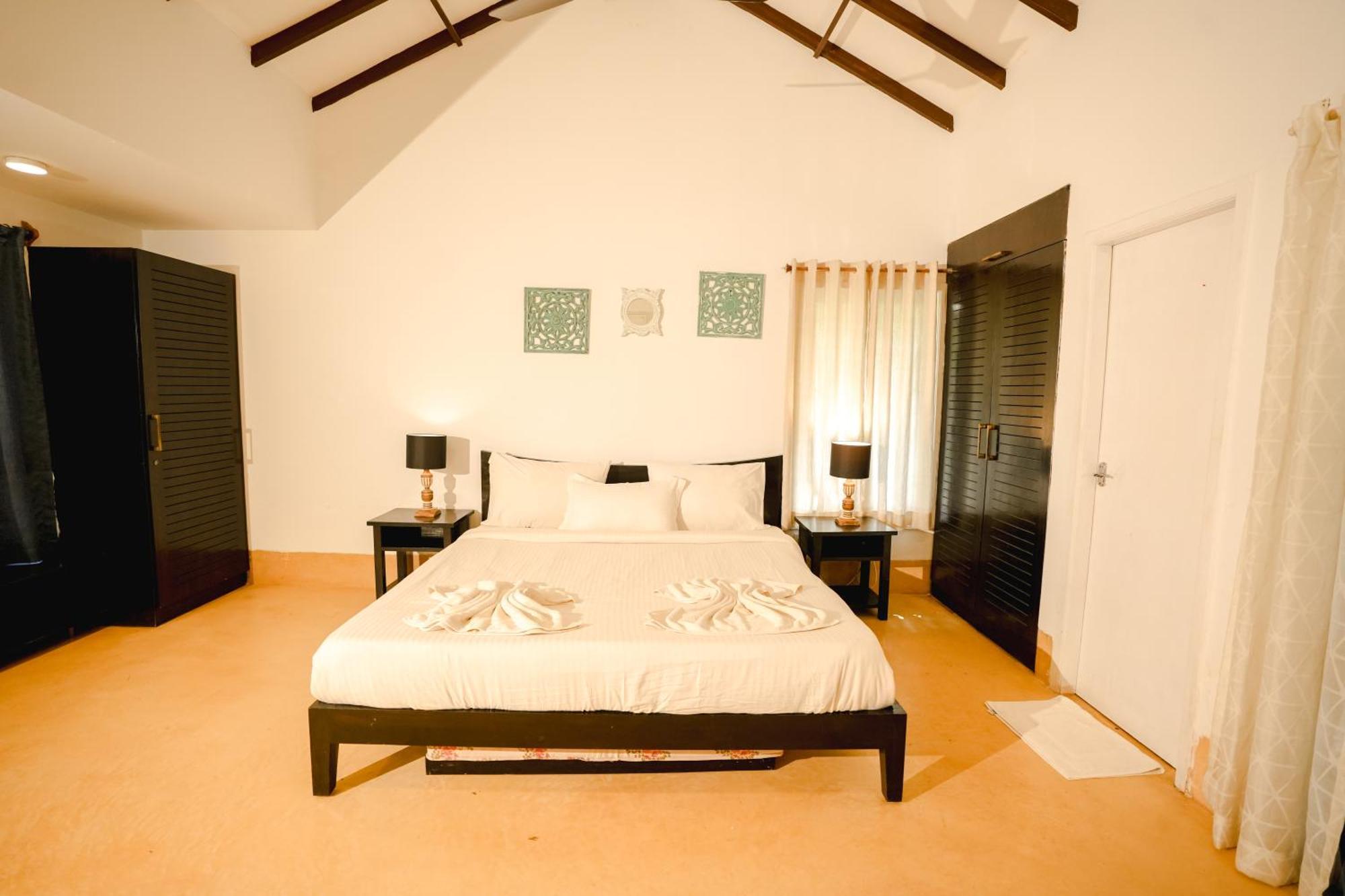 Villa M - Solitude 2 Candolim Goa 3Bhk, Pool Facing, Near Beach, Free Breakfast, Free Wifi And Prime Location Zewnętrze zdjęcie