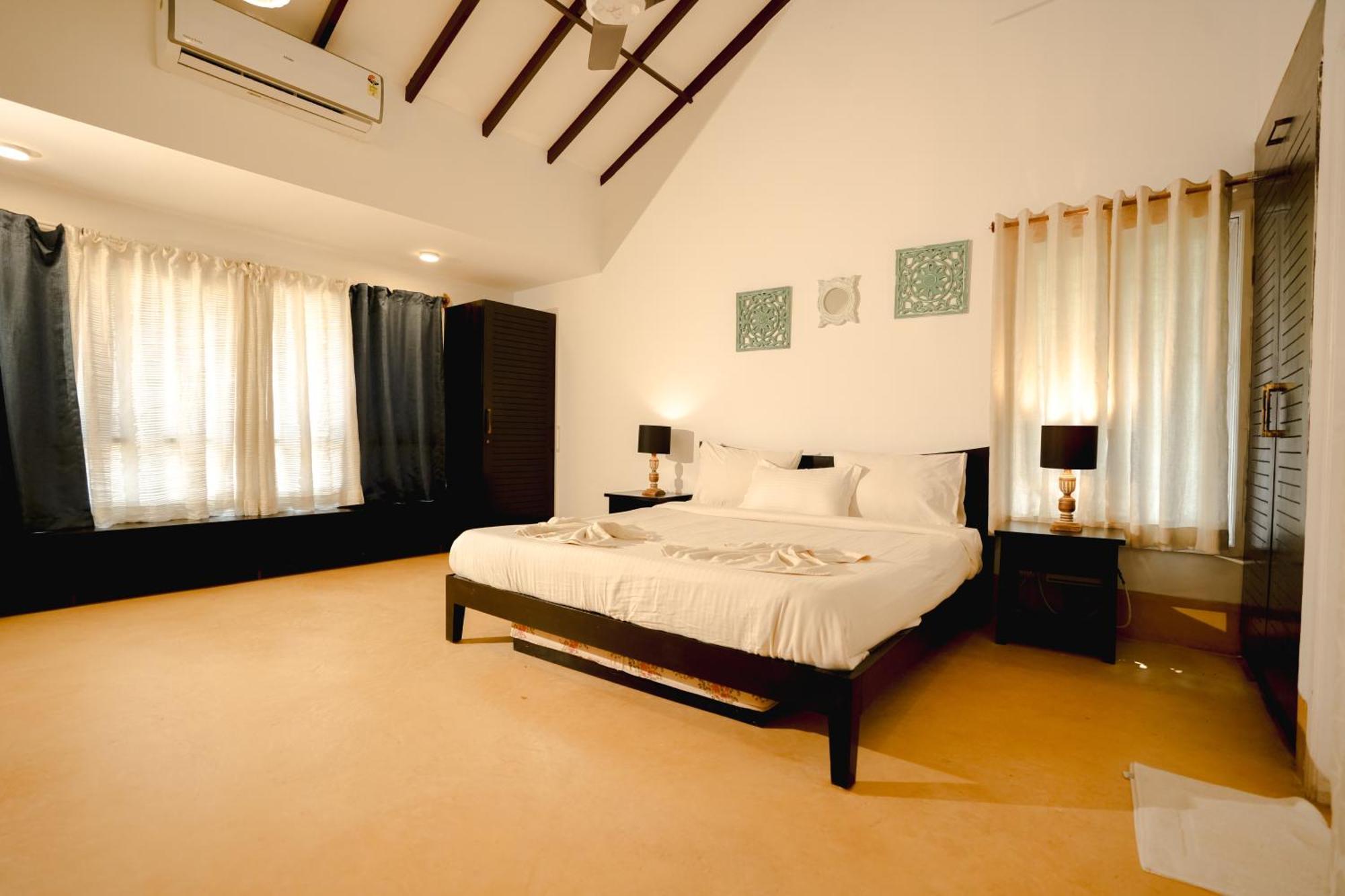 Villa M - Solitude 2 Candolim Goa 3Bhk, Pool Facing, Near Beach, Free Breakfast, Free Wifi And Prime Location Zewnętrze zdjęcie