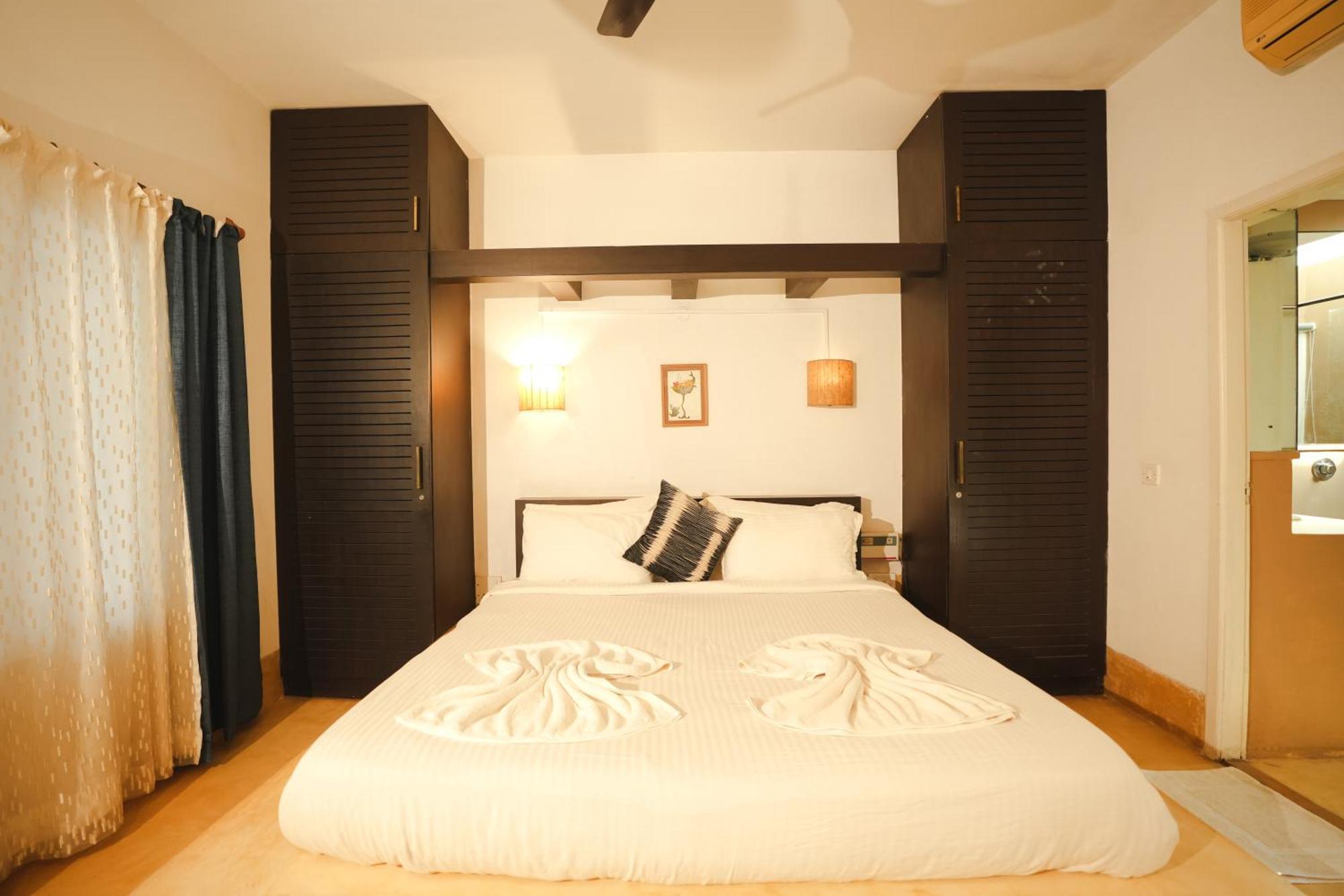 Villa M - Solitude 2 Candolim Goa 3Bhk, Pool Facing, Near Beach, Free Breakfast, Free Wifi And Prime Location Zewnętrze zdjęcie