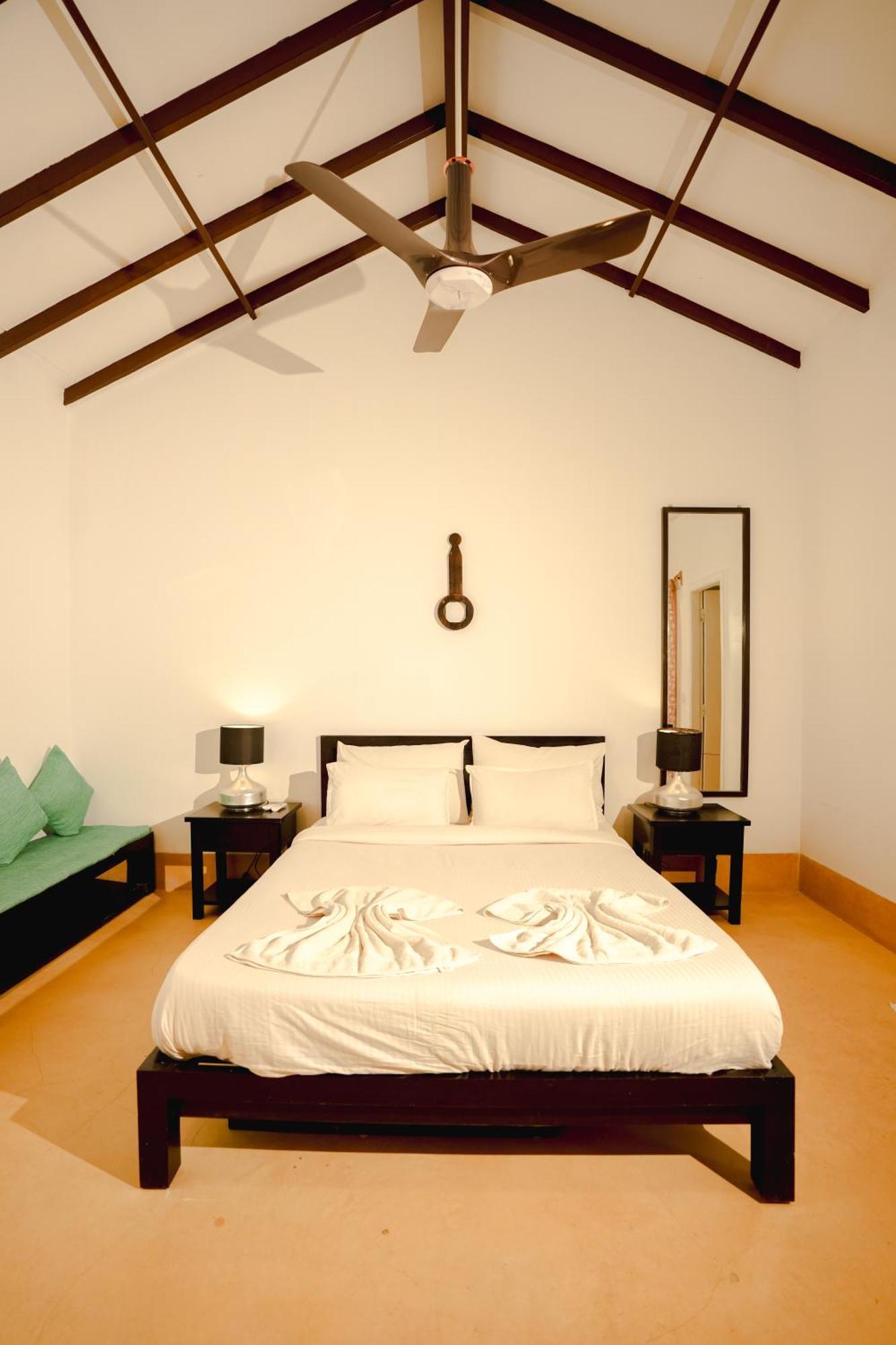 Villa M - Solitude 2 Candolim Goa 3Bhk, Pool Facing, Near Beach, Free Breakfast, Free Wifi And Prime Location Zewnętrze zdjęcie